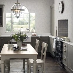 Laura Ashley Vliesbehang |Oriental Garden Pearlescent White - 10mx52cm 11 Laura Ashley Vliesbehang |Oriental Garden Pearlescent White - 10mx52cm -Coppenswarenhuis 11173084