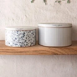 Laura Ashley Set 2 Blikken Candy Stripe En Woodruff -Coppenswarenhuis 71da1a80bf54449486141d9438f5da38