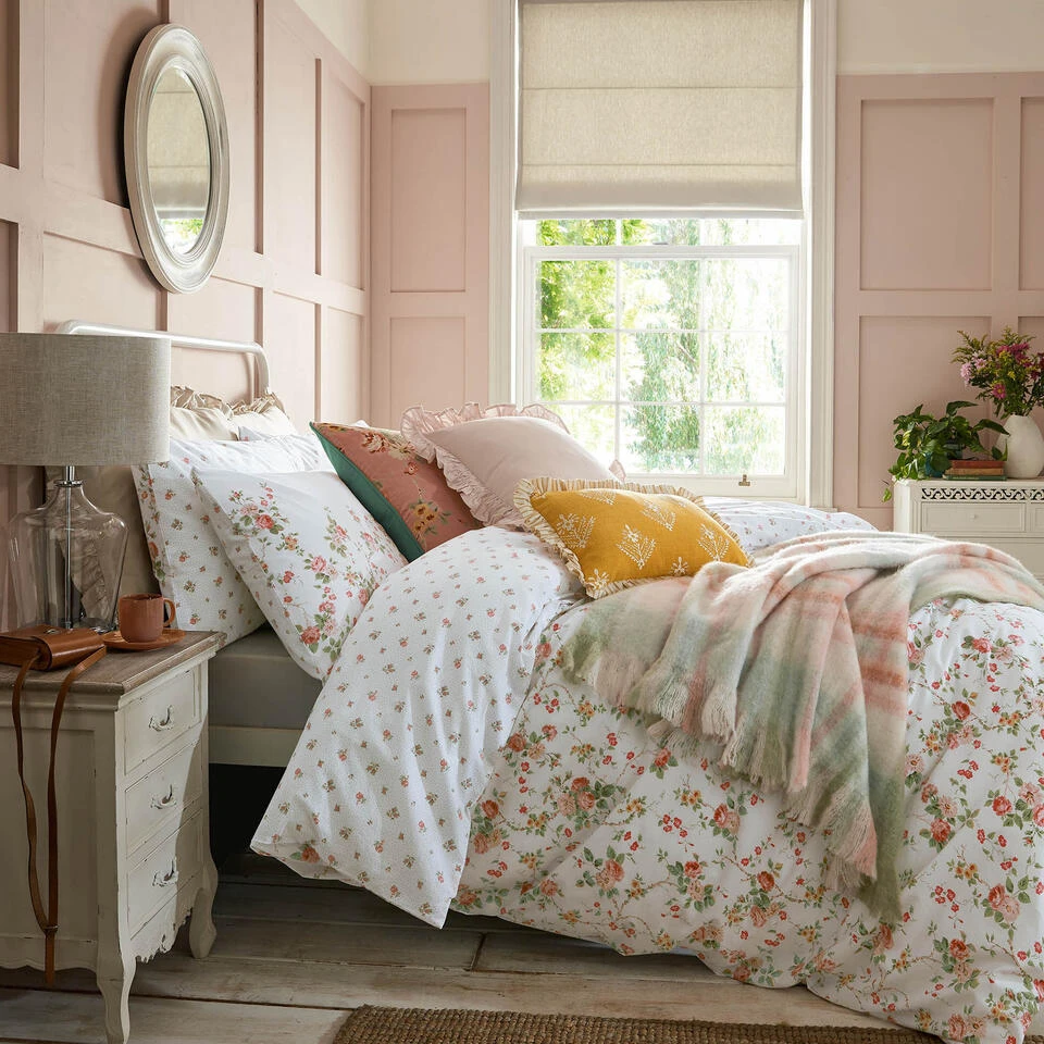 Laura Ashley Mountney Garden Antique Pink Dekbedovertrek Lits-jumeaux 4 Laura Ashley Mountney Garden Antique Pink Dekbedovertrek Lits-jumeaux - Afbeelding 2