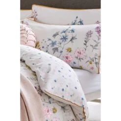 Laura Ashley - Wild Meadow Sierkussen - Bloemen - 30x50cm - Multi -Coppenswarenhuis bf96d3fbec8541f1b2e07dc5335b8e35